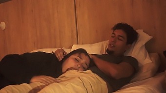 Stepbrother Seizes The Opportunity To Seduce And Fuck His Step-Sister